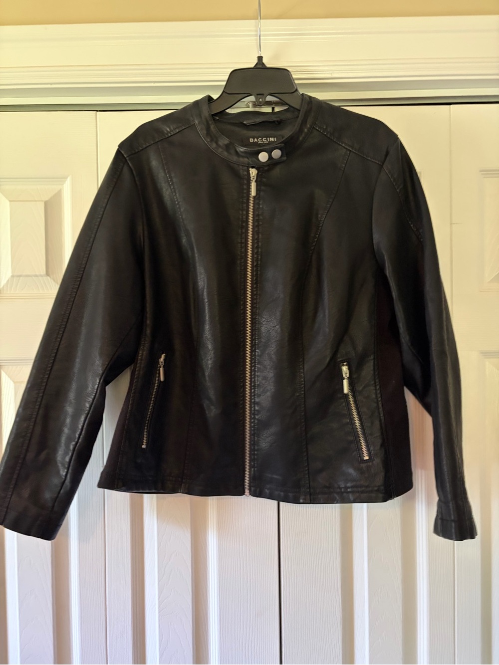 Baccini Women's Black Leather Moto Jacket with Zip Pockets 2x